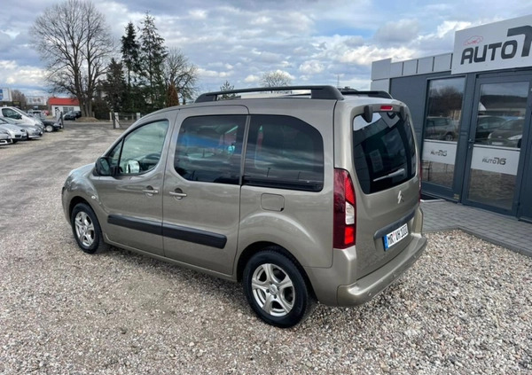 Citroen Berlingo cena 32900 przebieg: 229000, rok produkcji 2013 z Lębork małe 704